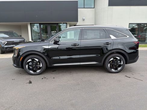 New 2026 Kia Sorento EX AWD/4WD image 2