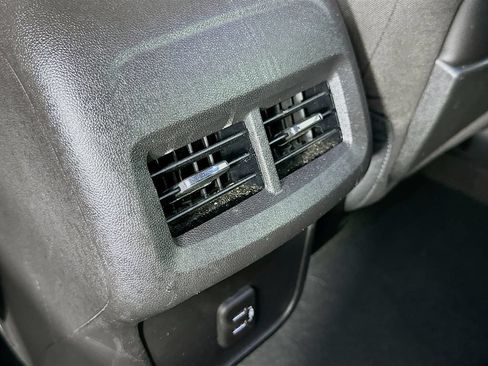 Used 2024 GMC Terrain SLE w/ Driver Convenience Package AWD/4WD image 34