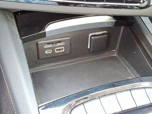 Used 2021 Buick Envision Essence w/ Technology Package I image 28