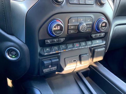 Used 2020 Chevrolet Silverado 1500 LTZ w/ LTZ Texas Edition AWD/4WD image 35