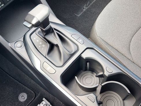 New 2025 Kia K4 LXS image 15