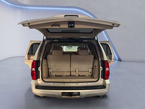 Used 2009 Chevrolet Tahoe LT w/ Convenience Package image 11