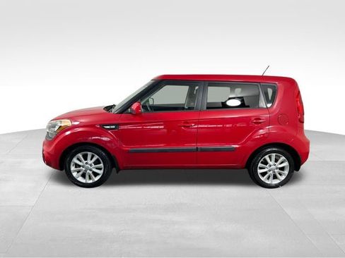 Used 2013 Kia Soul FWD image 3