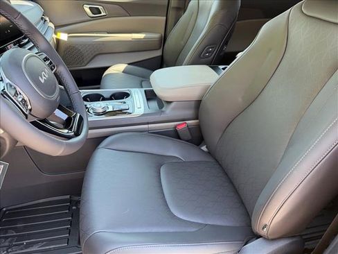 New 2026 Kia Carnival EX image 10