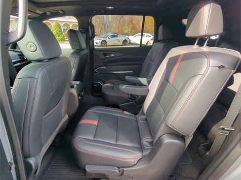 Certified 2024 Chevrolet Traverse RS w/ LPO, Floor Liner Package image 26