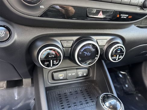 Used 2024 Hyundai Venue Limited image 51