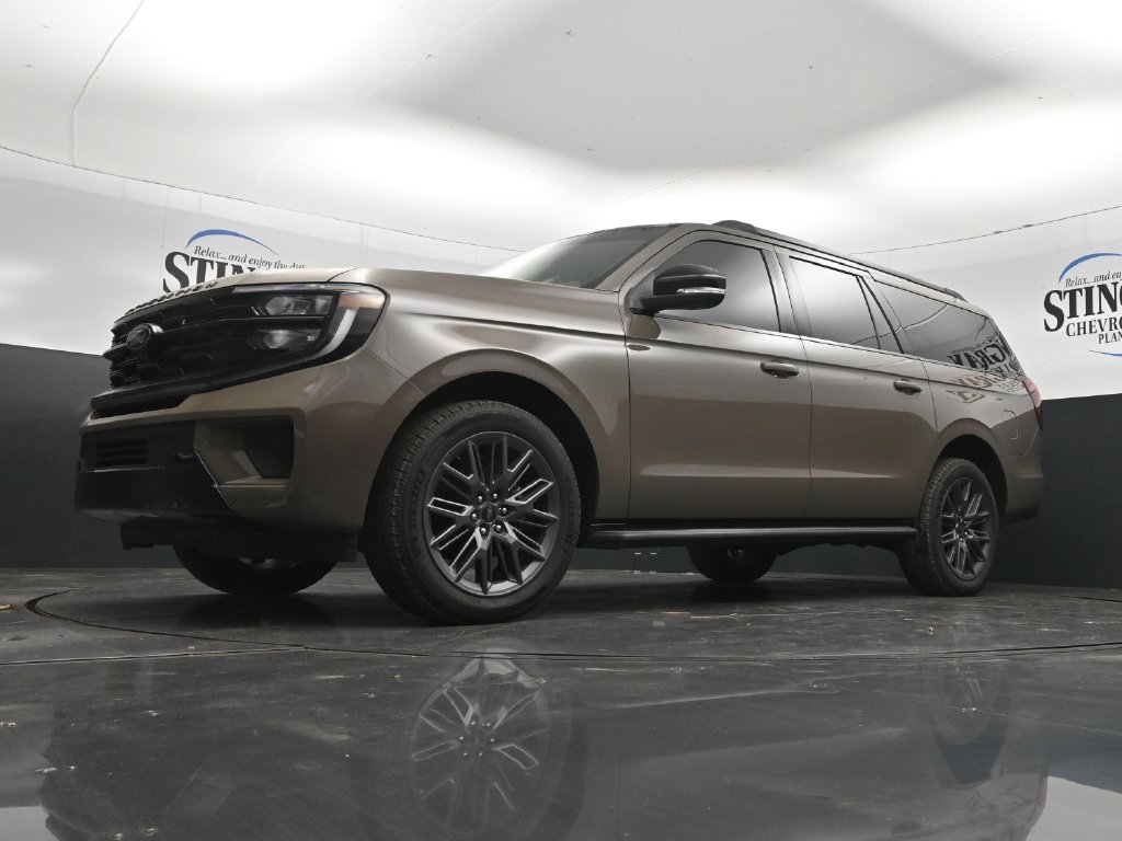 Used 2026 Ford Expedition Max Platinum w/ Stealth Appearance Package AWD/4WD image 28