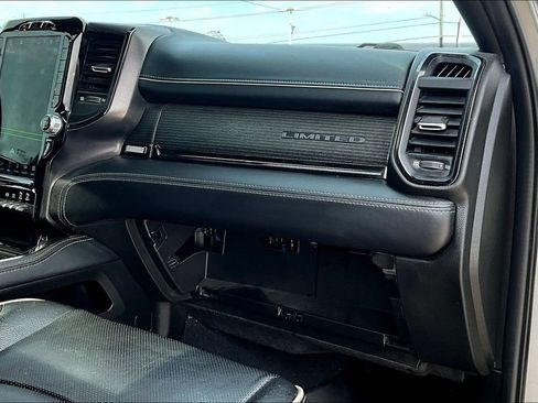 Used 2024 RAM 3500 Limited AWD/4WD image 16