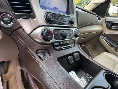 Used 2018 Chevrolet Tahoe LT AWD/4WD image 23