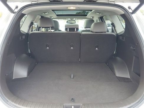 Used 2020 Hyundai Santa Fe Limited image 8