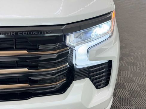 Used 2022 Chevrolet Silverado 1500 High Country image 10