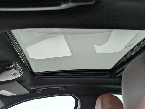 Certified 2022 BMW 330i xDrive Sedan w/ M Sport Package image 13