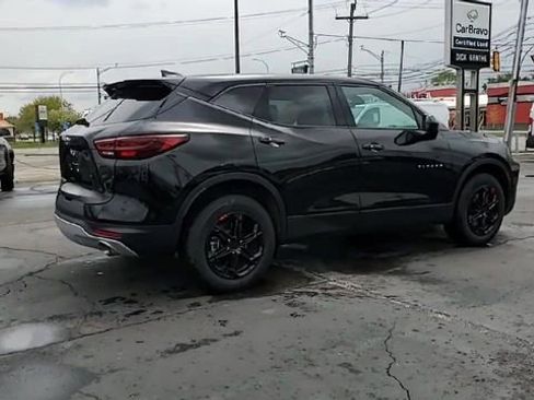 Certified 2025 Chevrolet Blazer LT AWD/4WD image 9