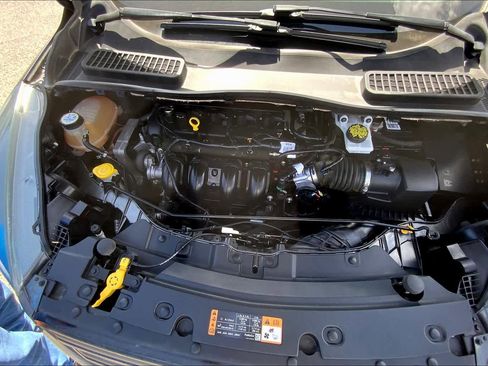 Used 2018 Ford Escape S image 31