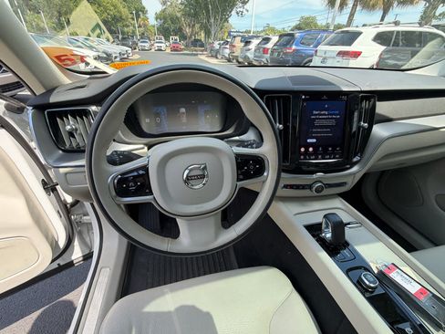 Used 2024 Volvo XC60 B5 Core w/ Protection Package Premier AWD/4WD image 29