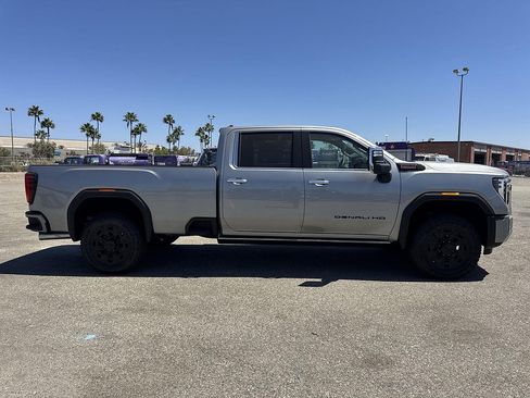 New 2026 GMC Sierra 2500 Denali w/ Denali Reserve Package AWD/4WD image 3