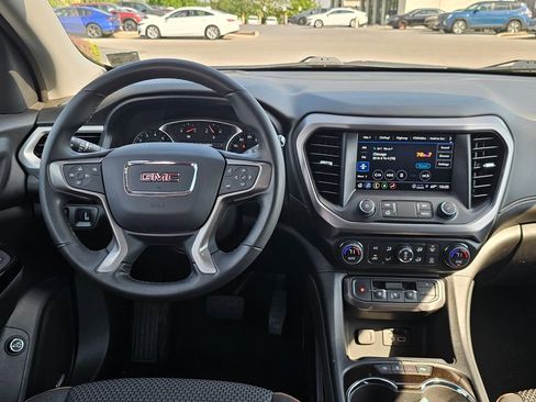 Used 2023 GMC Acadia AT4 AWD/4WD image 2