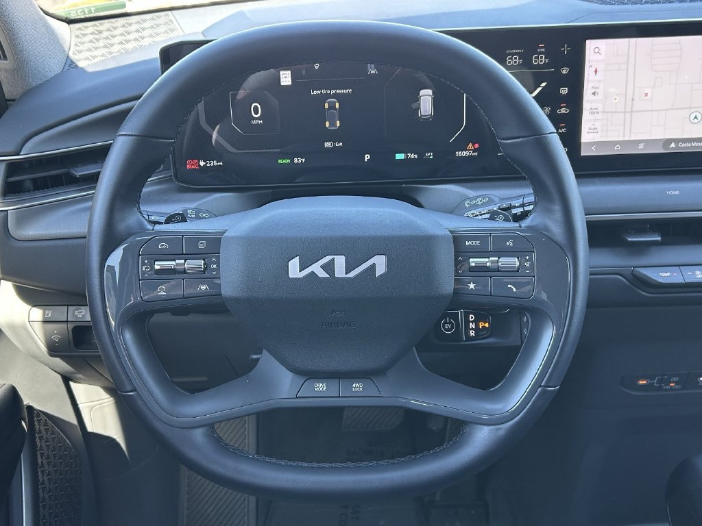 Used 2024 Kia EV9 Wind AWD/4WD image 15