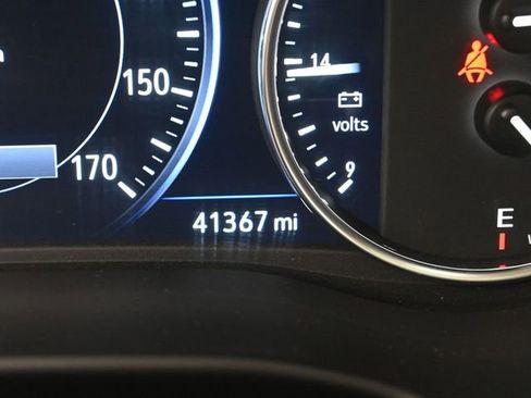 Used 2023 Buick Enclave Avenir w/ Avenir Technology Package image 39