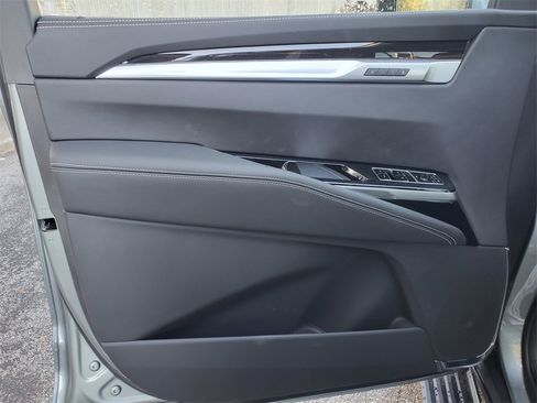 New 2026 Cadillac Escalade Luxury w/ LPO, Floor Liner Package image 8