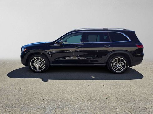 Used 2026 Mercedes-Benz GLS 450 4MATIC image 9