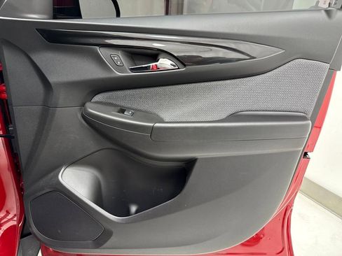 Used 2026 Chevrolet TrailBlazer LT image 8