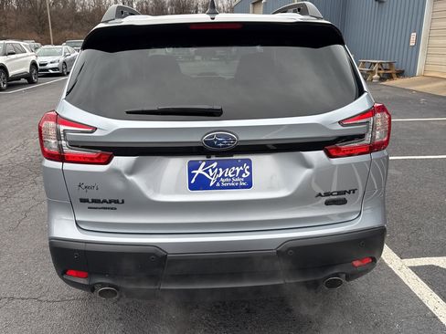 Used 2025 Subaru Ascent Bronze Edition image 5
