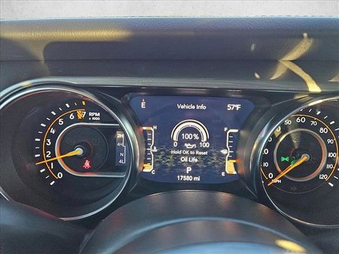 Used 2023 Jeep Gladiator Overland w/ LED Lighting Group image 11