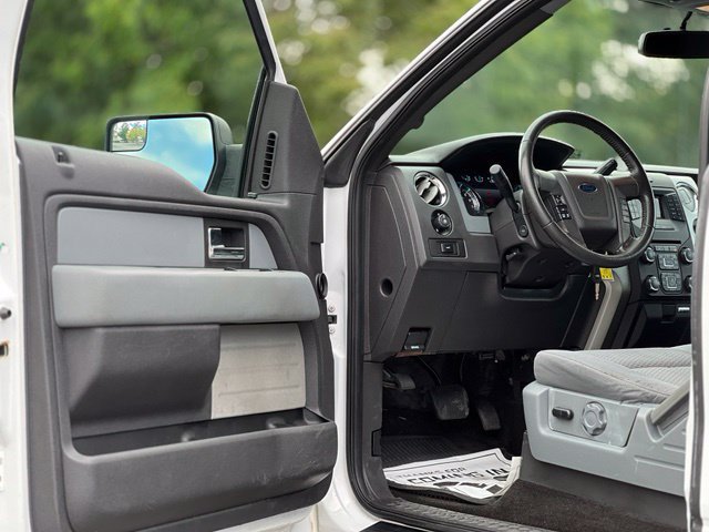 Used 2014 Ford F150 XLT w/ XLT Convenience Package RWD image 9
