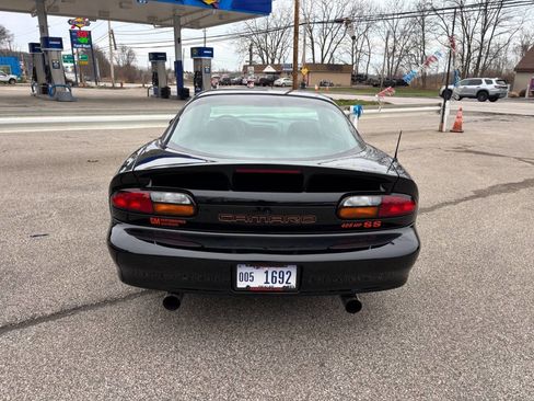 Used 2001 Chevrolet Camaro Z28 w/ SS Performance/Appearance Pkg image 4