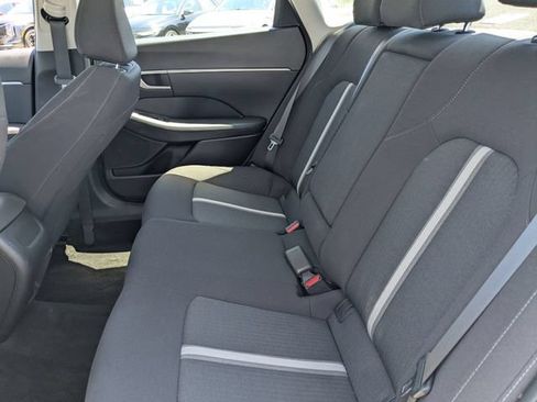 Used 2025 Hyundai Sonata SEL FWD image 12
