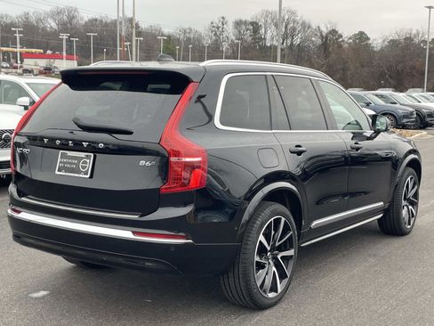 Used 2024 Volvo XC90 B6 Plus image 7