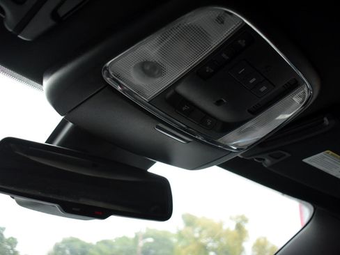 Used 2017 Dodge Charger R/T w/ Premium Group image 42