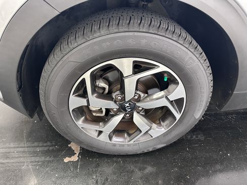 Used 2021 Kia Sportage LX image 22