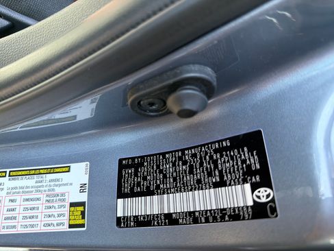Used 2025 Toyota Corolla SE w/ Convenience Package FWD image 22