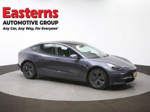 Used 2023 Tesla Model 3 Standard Range image 46