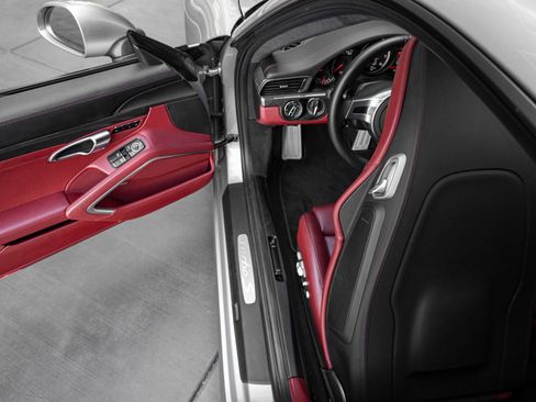 Certified 2014 Porsche 911 Turbo S AWD/4WD image 27