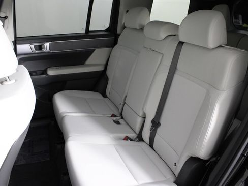 Certified 2026 Hyundai Santa Fe SE FWD image 22