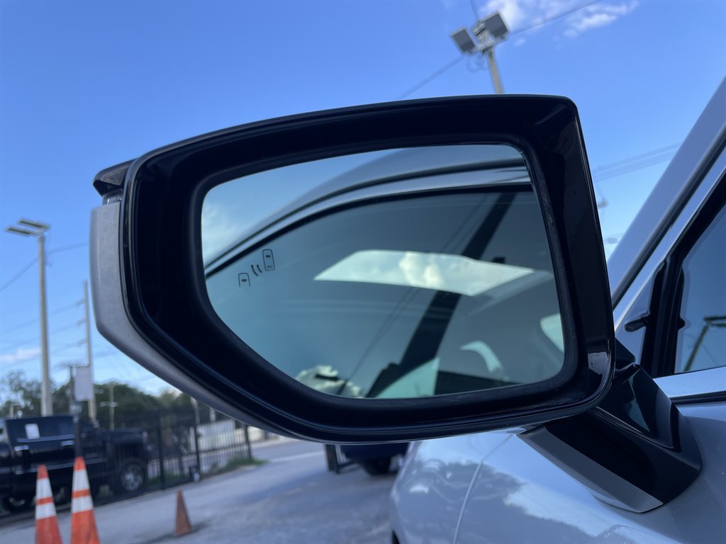 Used 2020 Lexus ES 300h w/ Premium Package FWD image 33