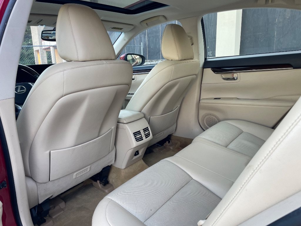 Used 2014 Lexus ES 350 w/ Premium Package FWD image 28