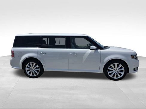 Used 2019 Ford Flex Limited w/ Equipment Group 301A AWD/4WD image 2