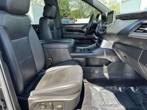 Used 2022 Chevrolet Tahoe Z71 w/ Luxury Package AWD/4WD image 26