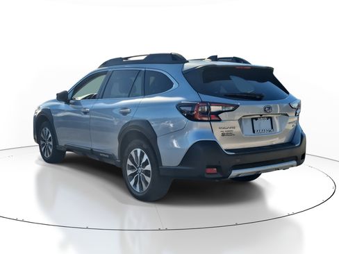 Certified 2023 Subaru Outback Limited XT image 4