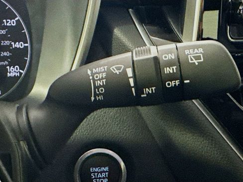 Used 2025 Toyota Corolla SE image 13