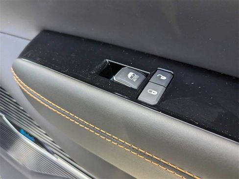 New 2024 Jeep Grand Wagoneer Series III image 40