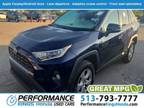 Used 2021 Toyota RAV4 XLE AWD/4WD image 1