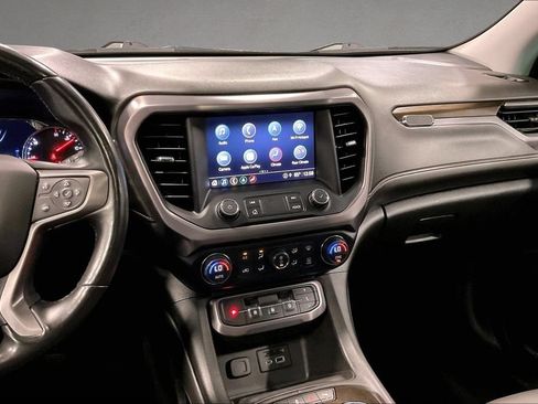 Used 2022 GMC Acadia AT4 w/ Technology Package AWD/4WD image 10