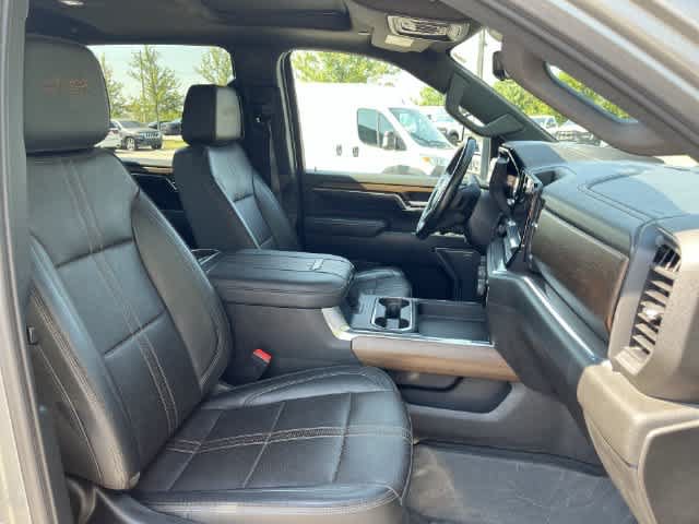 Used 2024 Chevrolet Silverado 2500 High Country w/ High Country Premium Package AWD/4WD image 19