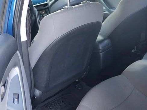 Used 2016 Hyundai Elantra SE FWD image 11