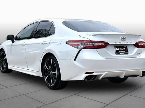 Used 2018 Toyota Camry XSE FWD image 12